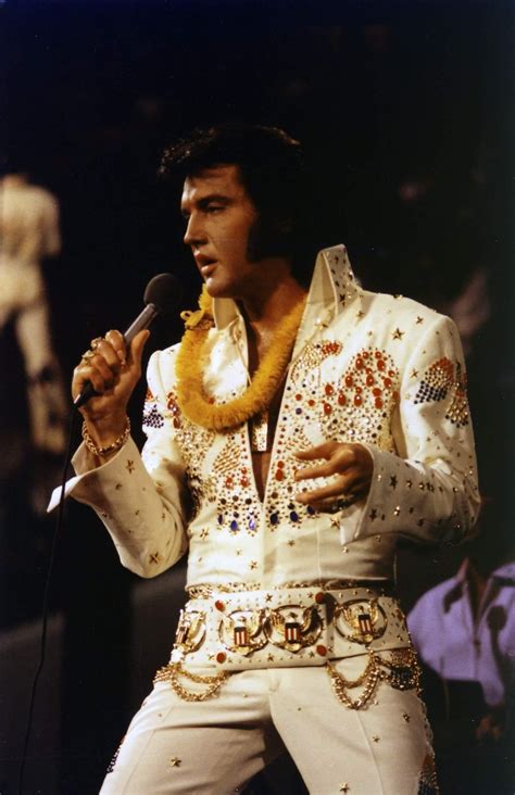 Elvis Presley Hawaii 1973 Elvis Presley Hawaii, Elvis Presley Films, Elvis Presley Quotes, Elvis ...