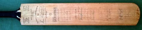 SIGNED CRICKET BATS AUTOGRAPHED CRICKET MEMORABILIA