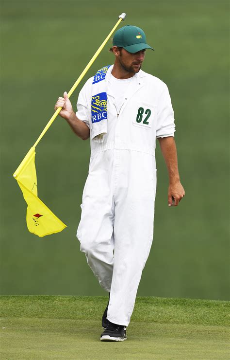 Caddie's maiden voyage around Augusta National a thrill | 2022 Masters