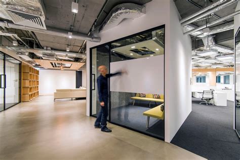 Dentsu Aegis Network Offices - Hong Kong | Office Snapshots