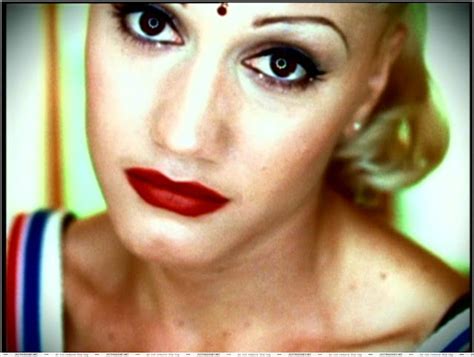 : No Doubt Makeup Series: Just A Girl Music Video, Gwen Stefani Look