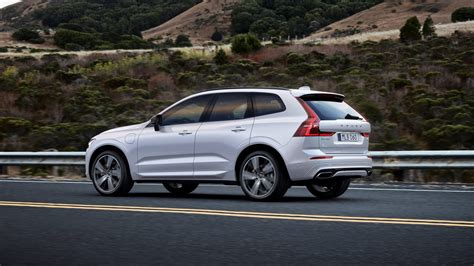 2021 Volvo XC60 Review | Price, specs, features and photos | Autoblog