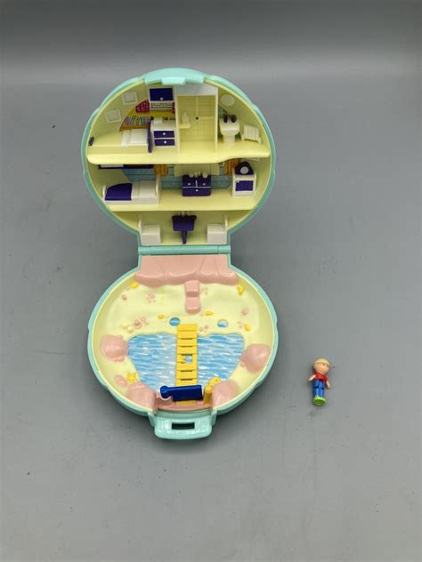 Polly Pocket Beach House 1989 One Figure - Product - Gathered Creations