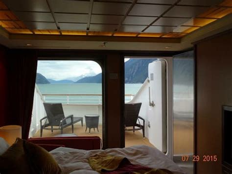 Norwegian Jewel Cabins & Staterooms - Cruiseline.com