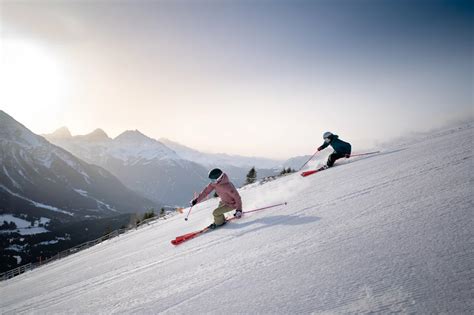 Skiing & Snowboarding in Arosa Lenzerheide