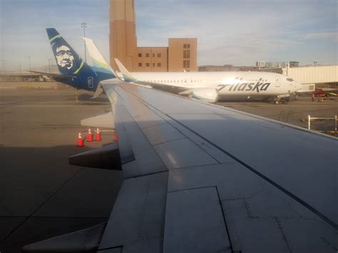 Boeing 737-800 Wing View by SouthwestAirPilot on DeviantArt