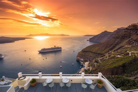 One Day In Santorini - Docking At Santorini Cruise Port