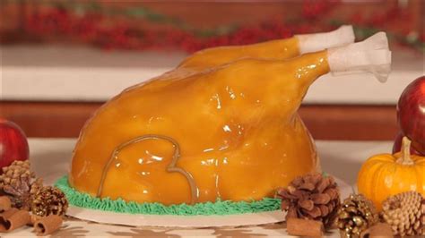 Baskin-Robbins Iconic Turkey Cake Is Returning For Thanksgiving 2021