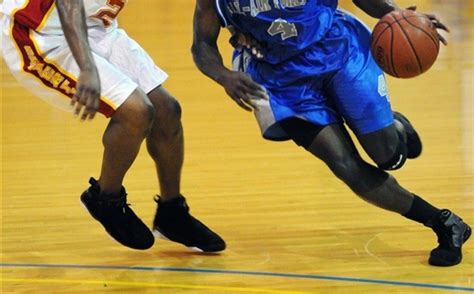 6 Tips for the Perfect Defensive Stance in Basketball