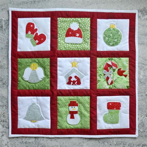 Christmas Applique Quilt Patterns