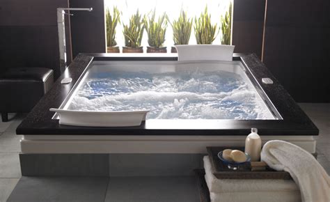 Spotlight on Jacuzzi Luxury Tubs - Abode