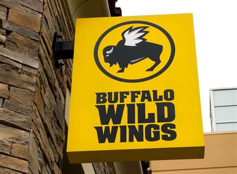 The 10 Worst Menu Items At Buffalo Wild Wings | Eat This Not That