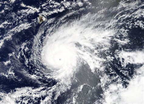 Hawaii residents brace themselves as hurricane strengthens | PBS NewsHour