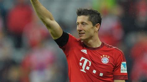 Robert Lewandowski in Barcelona? Agent hints at possible move - Barca Blaugranes