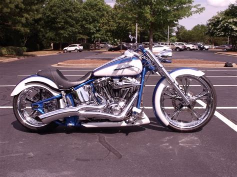 ice1ink™: Harley-Davidson Softail Deuce custom