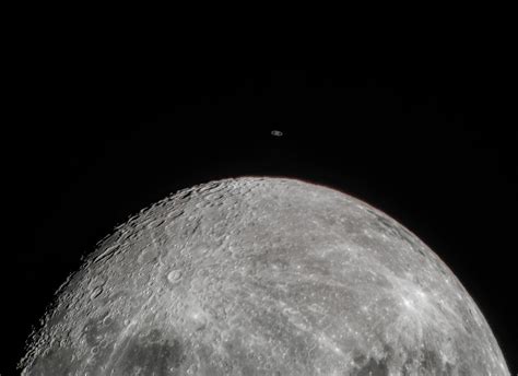 The moon and saturn close by tonight. : r/pics