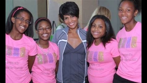 Rhonda Walker Foundation to host 2nd annual Give & Get Fit...