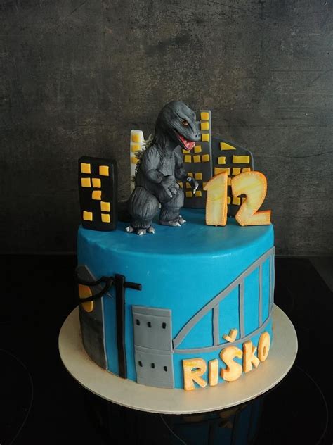 Godzilla cake | Godzilla birthday party, Godzilla birthday, Godzilla party