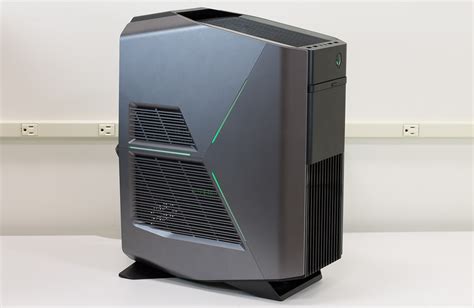 Alienware Aurora R5 Review: Small Stature, Big Performance | HotHardware