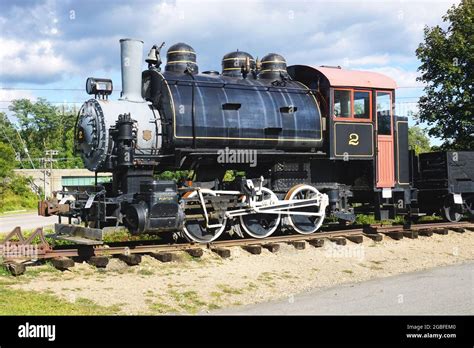 Essex riverboat hi-res stock photography and images - Alamy