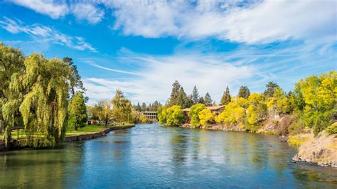 The Oregon Lakes and Rivers Map: Aquatic Adventures