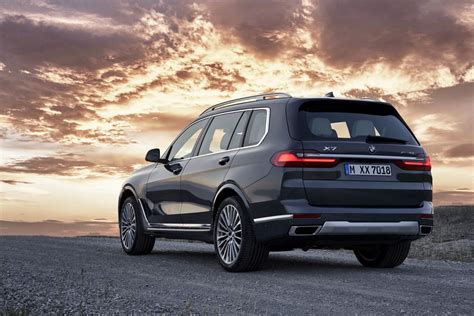 Nuova BMW X7: i prezzi in euro del SUV Luxury 7 posti