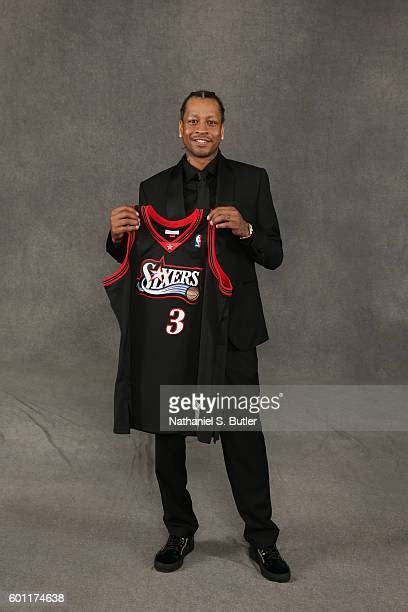 Allen Iverson Hall Of Fame Photos and Premium High Res Pictures - Getty ...