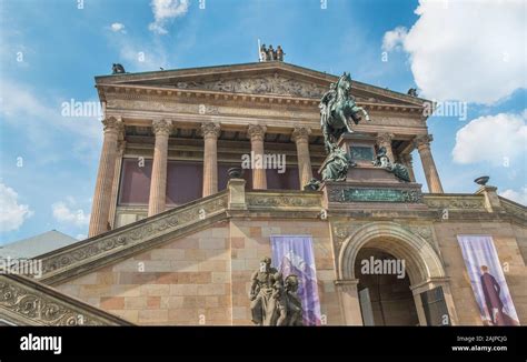 alte nationalgalerie, old national gallery Stock Photo - Alamy