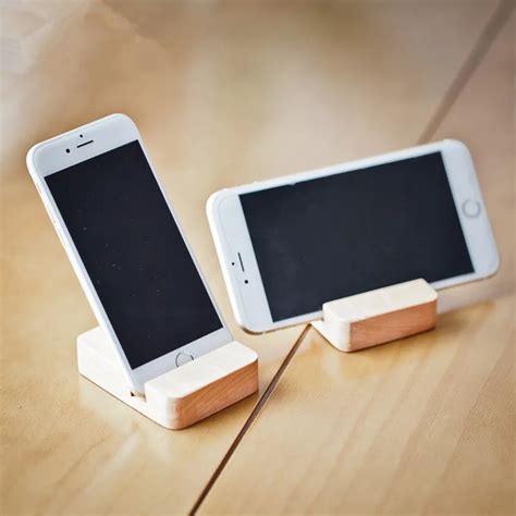 wooden Mobile Phone Holder Table Colorful Mobile Phone Accessories ...