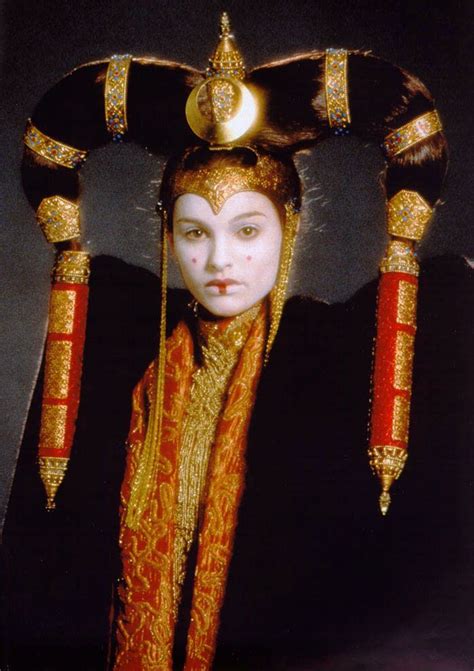 Costume illustration for "Queen Amidala" (Natalie Portman), ' StarWars ...