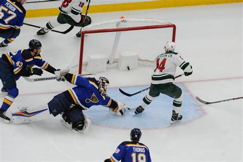 Minnesota Wild: Joel Eriksson Ek scores his first goal of the season