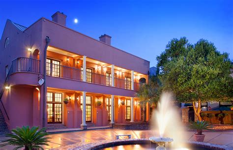 The Lodge Alley Inn™ - Charleston, SC | Bluegreen Vacations