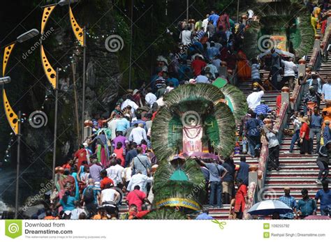 Kavadi Festival in Batu Caves Editorial Photography - Image of gods, asian: 109255792