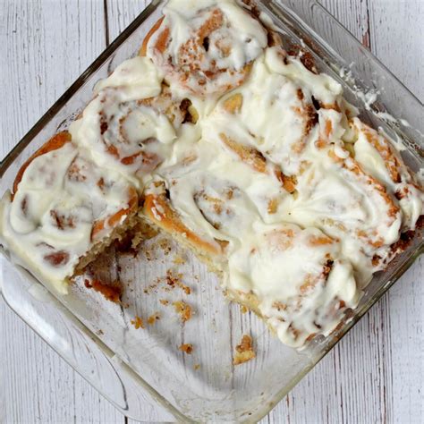 Gluten Free Cinnamon Rolls - caramel and cashews