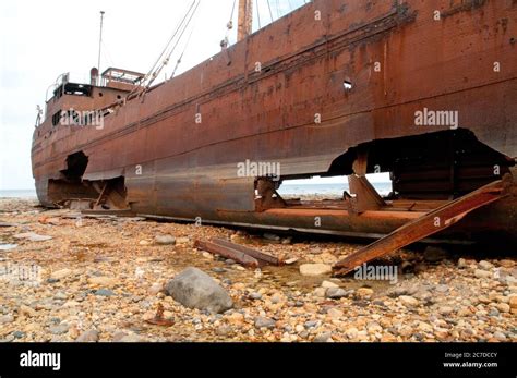 Shipwreck arctic hi-res stock photography and images - Alamy