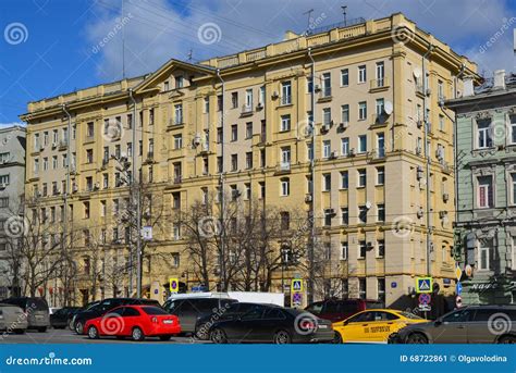 Moscow, Russia - March 14, 2016. Houses Stalinist Architecture on the Garden Ring Editorial ...