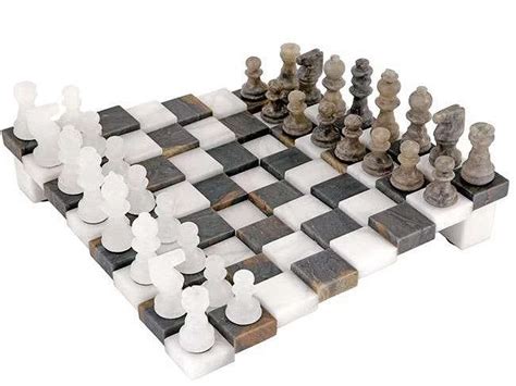 Jeu d'Echecs en 3D en Marbre Gris et Blanc Original et Design