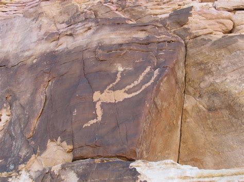 Weekend Wanderluster: Falling Man Petroglyphs - Gold Butte (Clark County, Nevada)