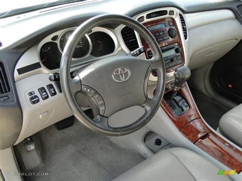 Ivory Interior 2004 Toyota Highlander Limited V6 Photo #38742600 ...