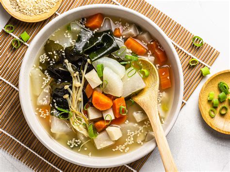 Vegan Daikon Miso Soup Recipe - Karinokada