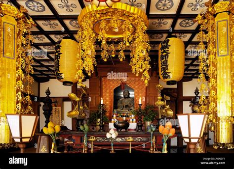 Interior of Zen Buddhist temple in Miyajima Japan Stock Photo - Alamy