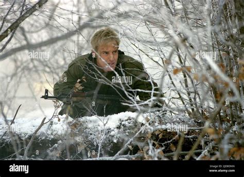 OWEN WILSON, BEHIND ENEMY LINES, 2001 Stock Photo - Alamy