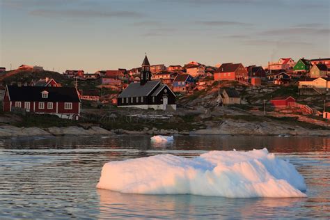 Ilulissat, town in North Greenland - [Visit Greenland!]