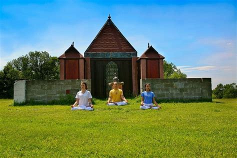 Sivananda Yoga Ranch | Classical Yoga | Ashram & Mountain Retreat