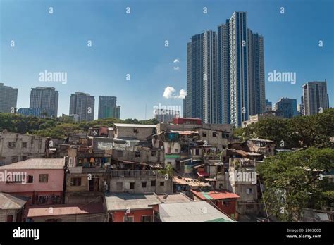 Slums philippines hi-res stock photography and images - Alamy