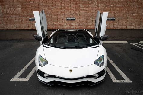 Lamborghini White Aventador S - Premier Auto Nashville