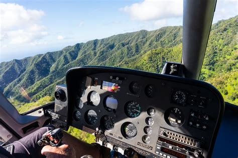 Island Helicopters review- Helicopter rides over Kauai, Hawaii