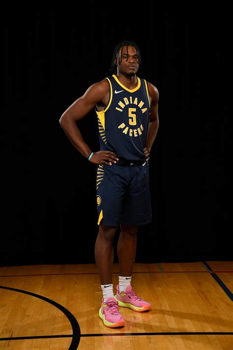 2023 Rookie Photo Shoot Photo Gallery | NBA.com