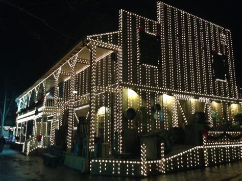 Christmas at Dollywood - Roadtrips & Rollercoasters