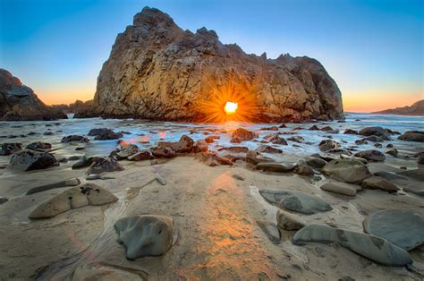 Framing the Sunset at Pfeiffer Beach | Beach Bar Bums